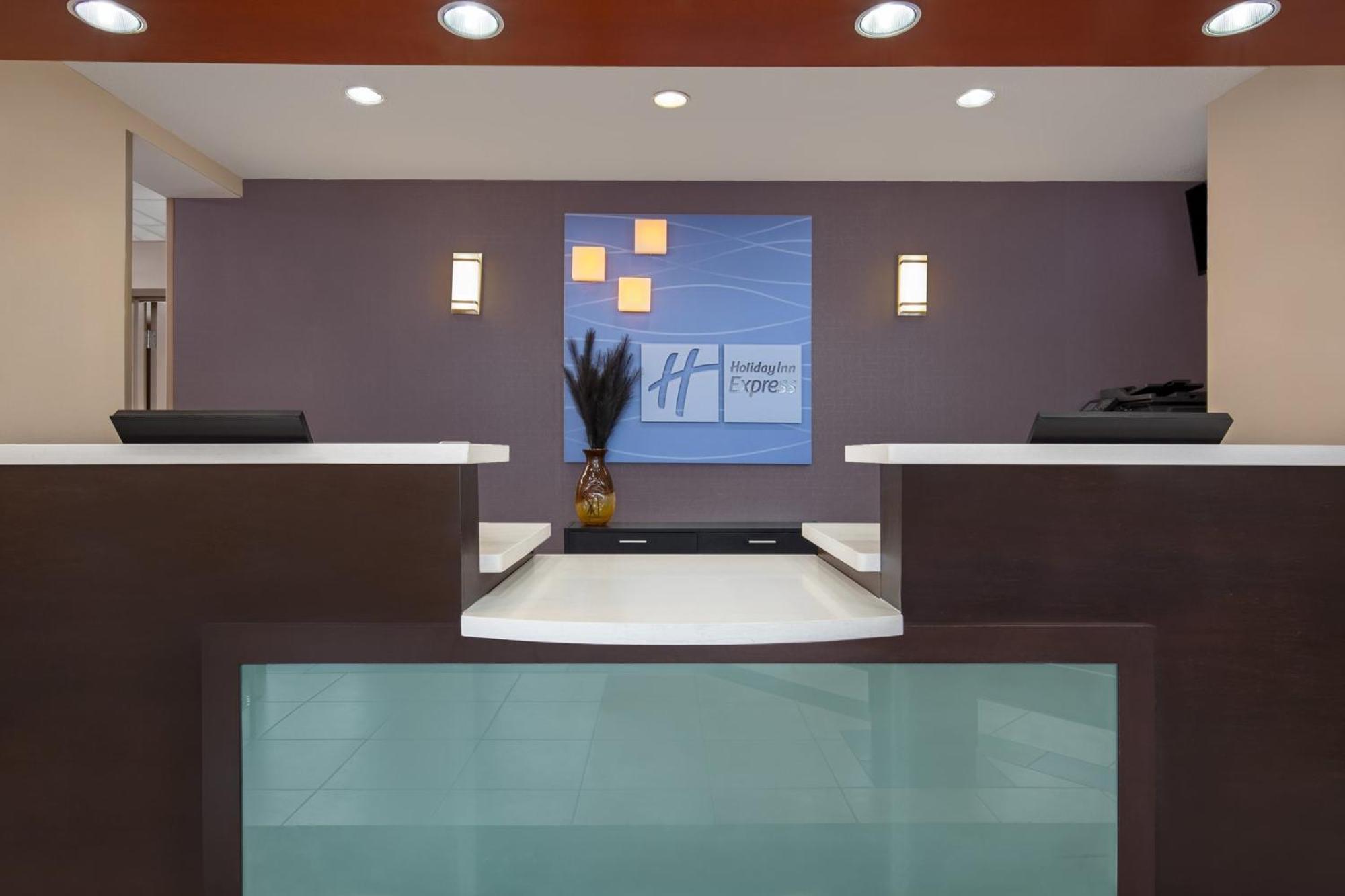 Holiday Inn Express Hotel & Suites Barrie By Ihg Extérieur photo